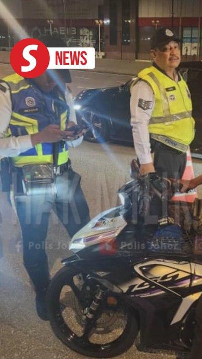 Cops nab 21 in Johor for traffic offences during 'Ops Ambang Tahun Baru 2025'