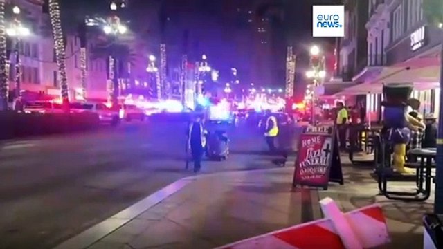 Автомобиль протаранил толпу праздновавших Новый год в Новом Орлеане: погибли не менее 10 человек