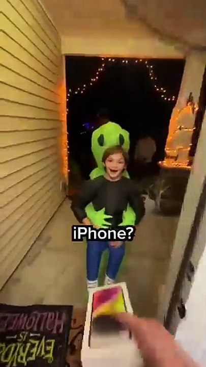 Giving iPhones Instead Of Candy on Halloween