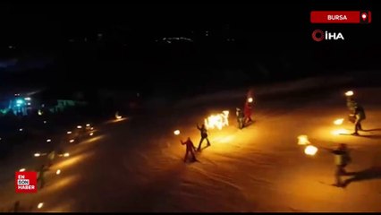 Bolu Kartalkaya'da meşaleli kayak şöleni