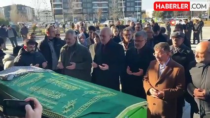 TBMM Başkanı Kurtulmuş, Vefat Eden Kanaat Önderinin Cenaze Törenine Katıldı