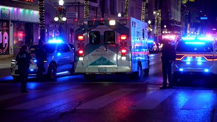 미국 뉴올리언스에서 새해맞이 인파 향해 차량 돌진...10명 사망 / YTN