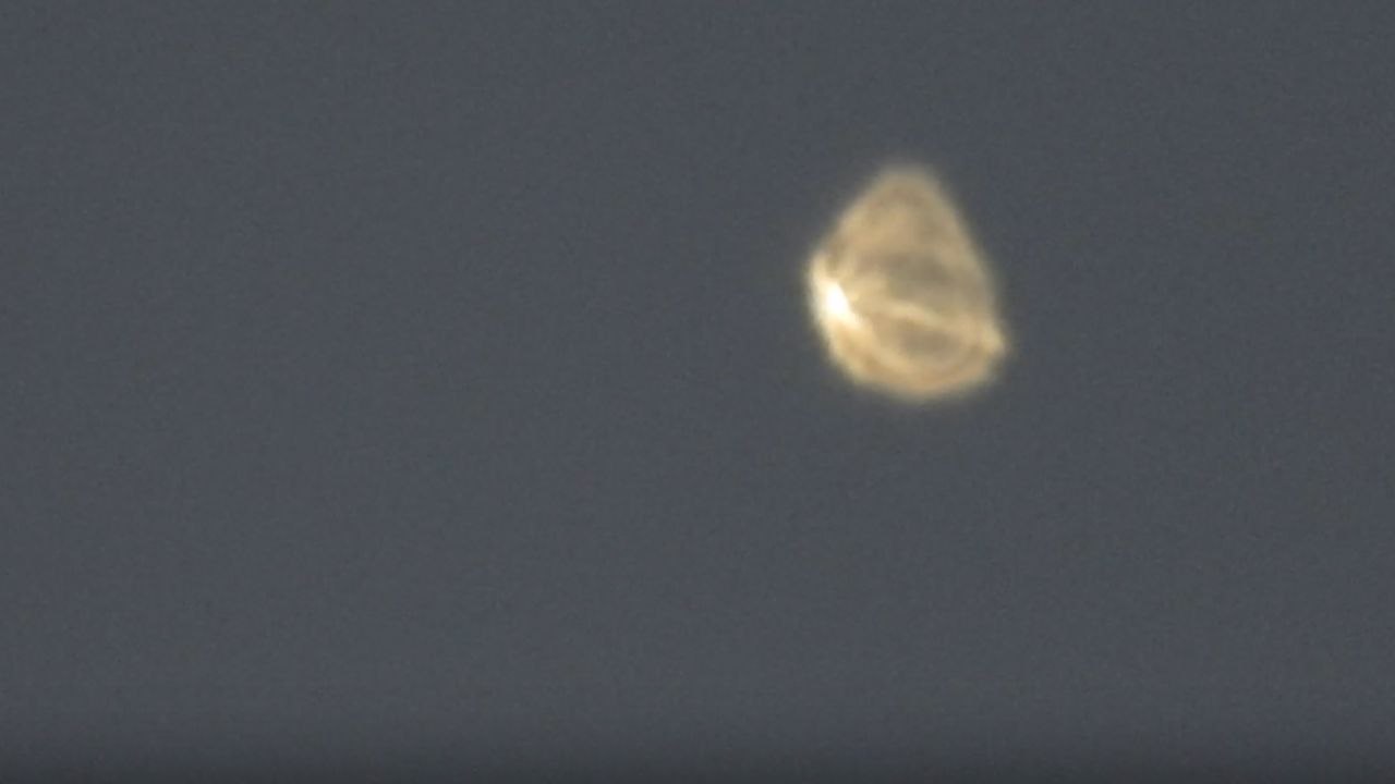 Spiritual experience: Star flickers in response to words of love and faith