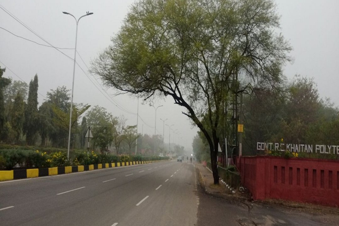 Rajasthan Weather :  जयपुर में कड़क धूप ​खिलने से मौसम का मिजाज नरम, गलन से राहत