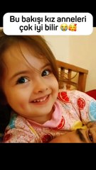Annesine karşı sevgi yarışını kazanan cimcimenin galibiyet bakışı 😊