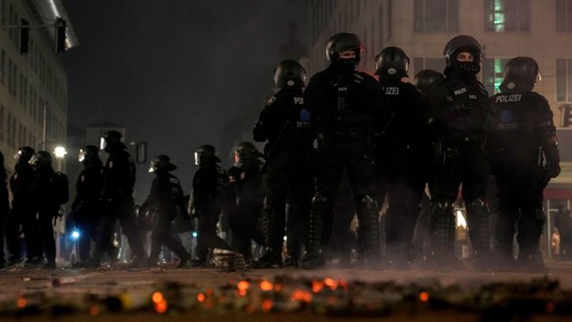 Alemania, Berlín: Fuertes detonaciones en Nochevieja dejan viviendas inhabitables por explosión ilegal