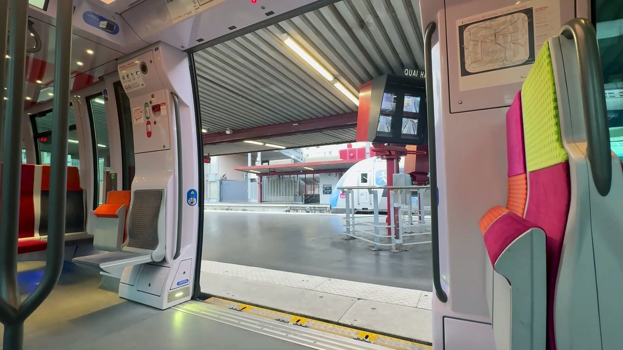 Compilation de fermetures de portes de trains