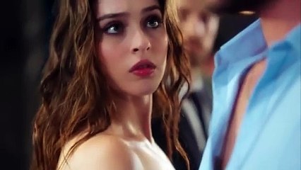 Leyla 17. Bölüm 1. Fragmanı | "Senin Baban Mali !"