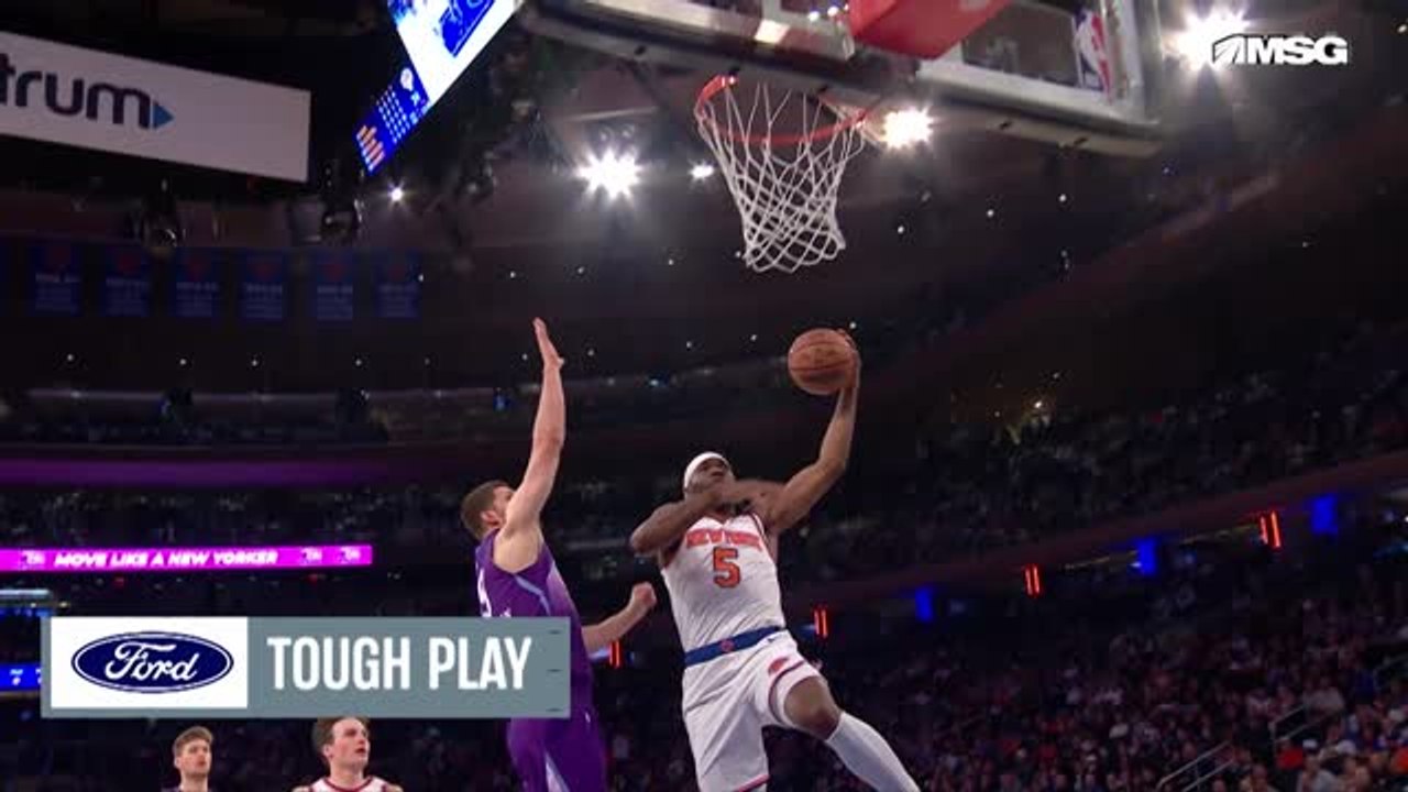 Knicks go nine in a row with easy win over Jazz