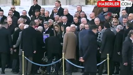 Cenaze törenine damga vuran an! Bahçeli ve Dervişoğlu tokalaşmadı