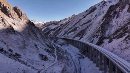 China inaugura el túnel más largo del mundo