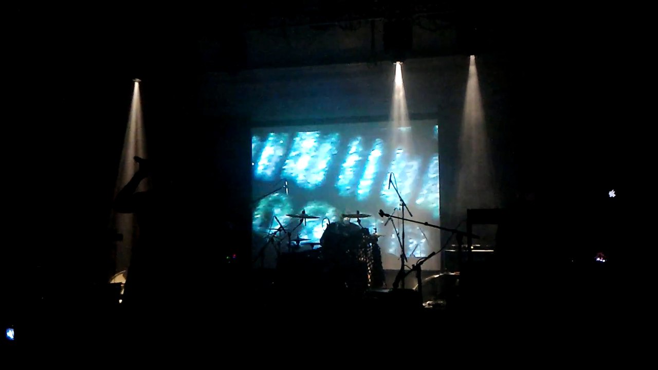 Front Line Assembly - extrait