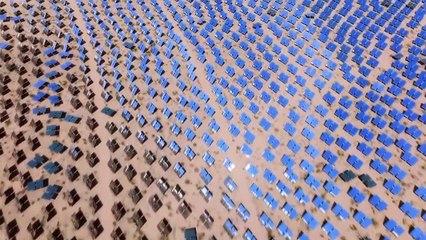 15 LARGEST Solar Farms in the World