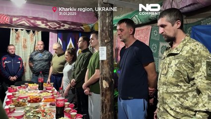 Ukraynalı askerlerin cephe hattında yeni yıl kutlaması