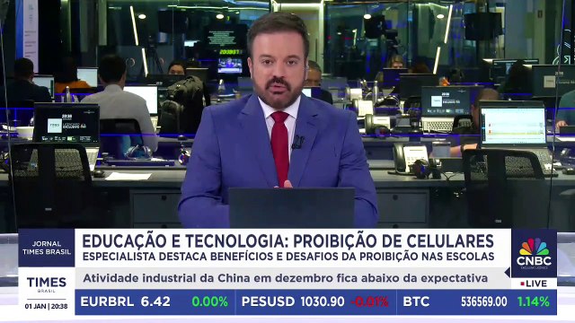 Como funcionará lei de proibição de celulares nas escolas? Doutora em educação explica