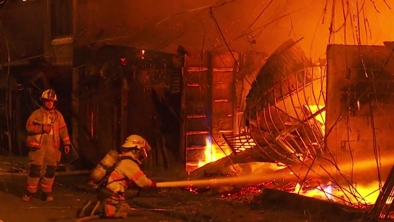 tn7-personas-que-perdieron-todo-en-incendio-piden-ayuda-020125