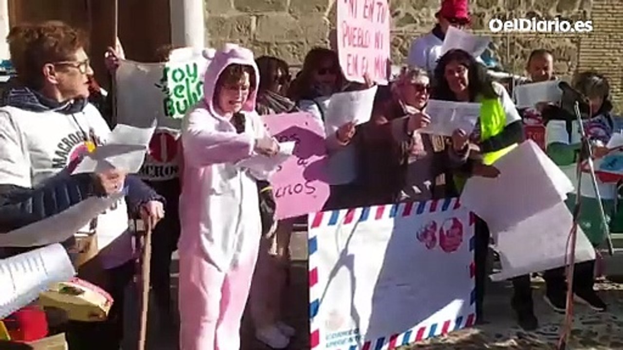 De titu puede ser Villancico contra las macrogranjas: "Page, Page, Page, qué contento está"