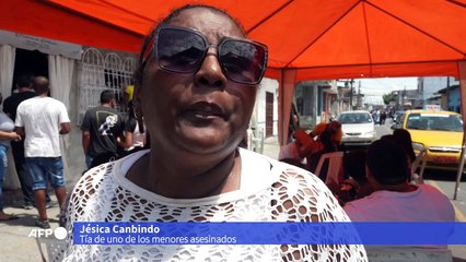 Menores que aparecieron muertos tras operativo militar en Ecuador fueron sepultados