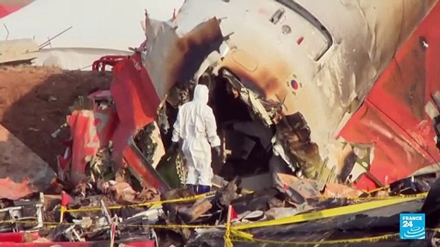 Autoridades allanan aeropuerto de Muan y oficinas de Jeju Air tras accidente aéreo