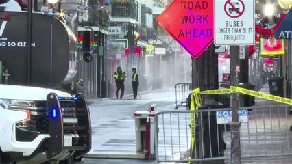 Louisiana governer tours French Quarter scene