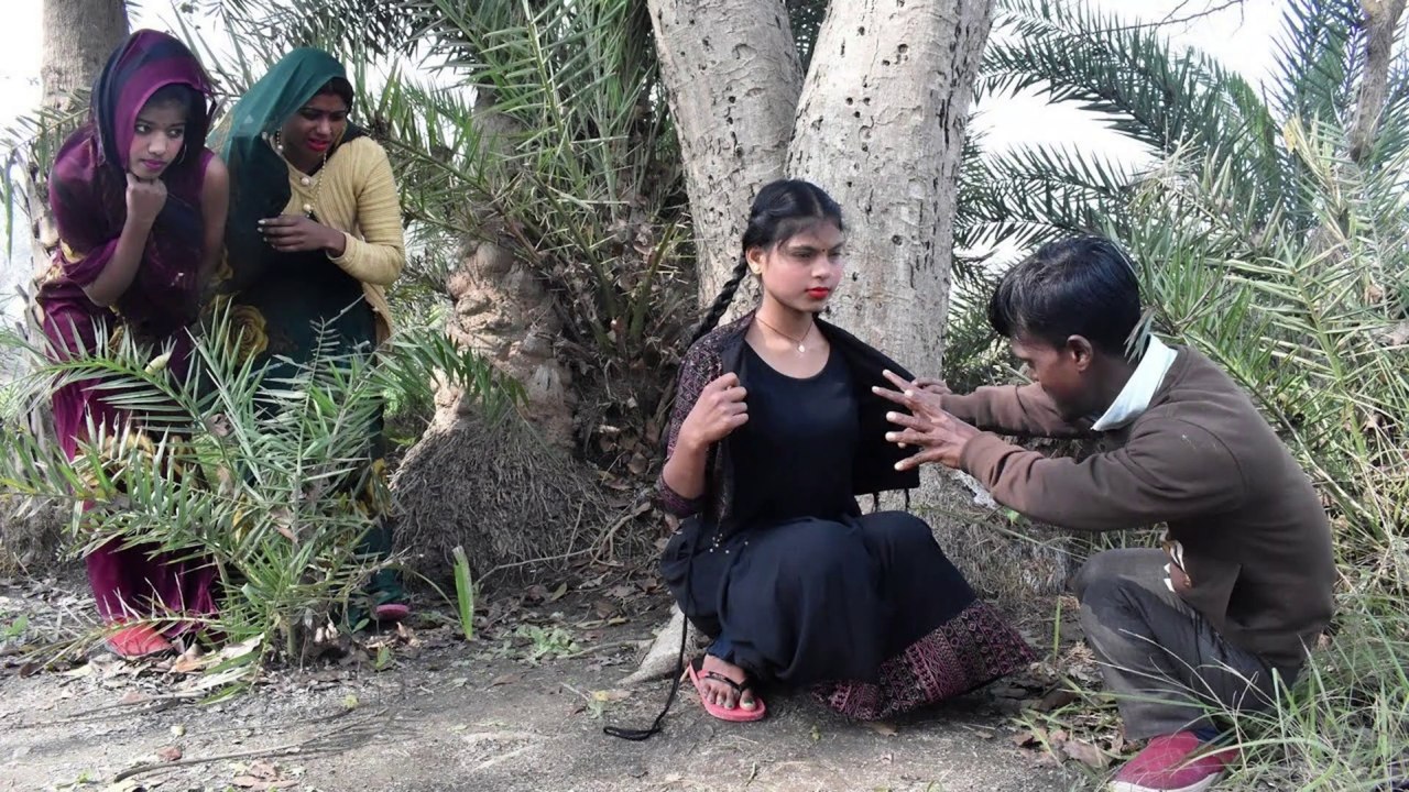 जीजा ने साली को खेत में लिया Bhojpuri Comedy Video 2025