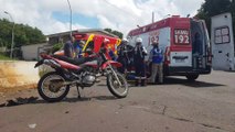 Acidente no viaduto da Rua Domiciano Theobaldo Bresolin deixa motociclista ferido