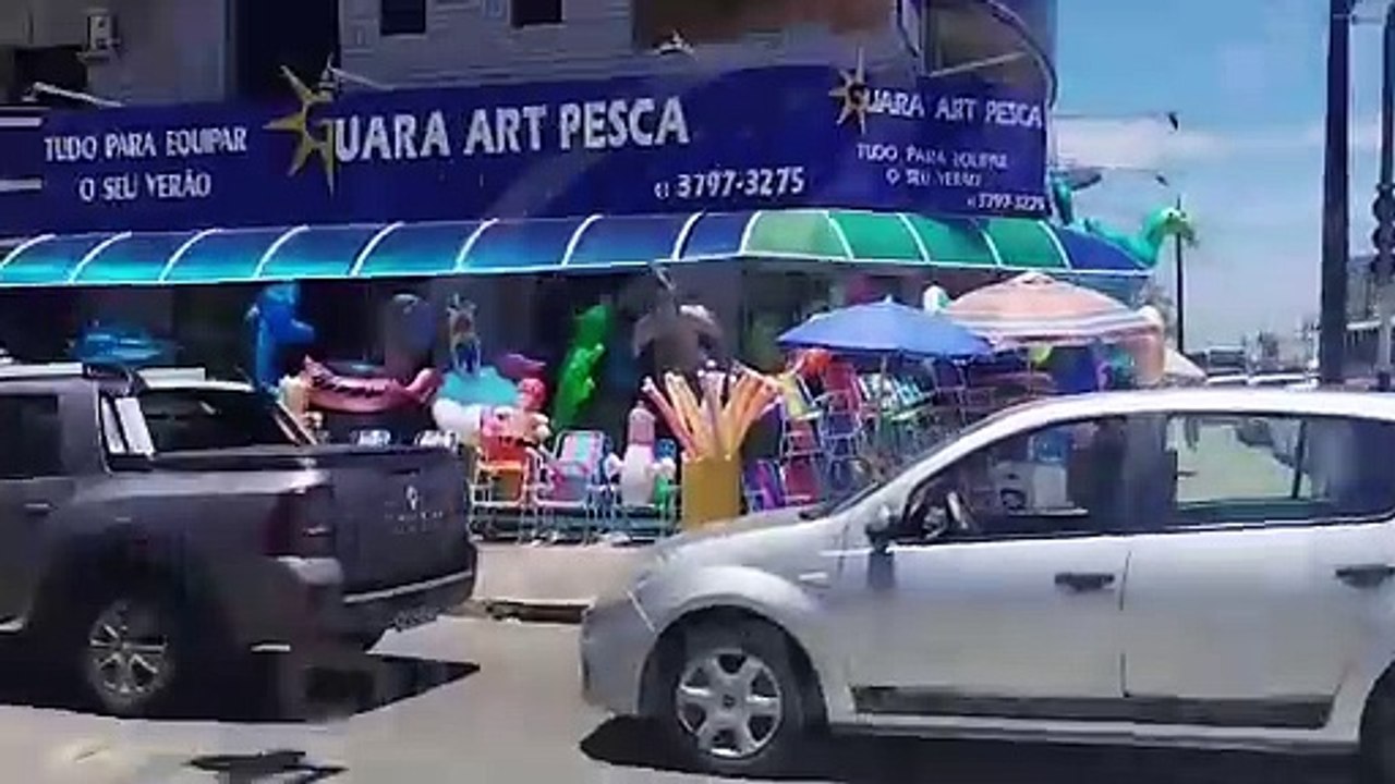 Ferry boat de Guaratuba tem fila de até 3 horas
