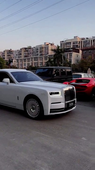 A very popular car in Nanning has been launched these days. I have to say it is really cool! ! #Bugattichiron Congratulations