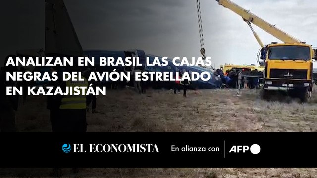 Analizan en Brasil las cajas negras del avión estrellado en Kazajistán