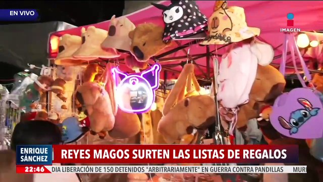 Los Reyes Magos buscan los últimos regalos para los niños de la CDMX