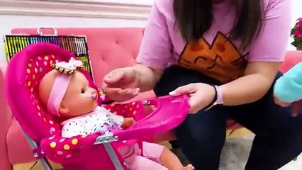 Ellie Charlotte & Emma Learns Patience Makes Playtime Better!