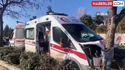 Bilecik'te Ambulans Yolda Buzlanma Nedeniyle Kaza Geçirdi