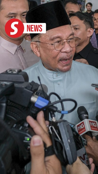 Understand and accept King's decree on pardons, says Anwar