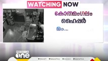 കോതമംഗലത്ത് ഹൈപ്പർ മാർക്കറ്റ് കുത്തിത്തുറന്ന്  രണ്ടര ലക്ഷം  രൂപ മോഷ്ടിച്ചതിൽ   പ്രതികളെ പോലീസ് പിടികൂടി.