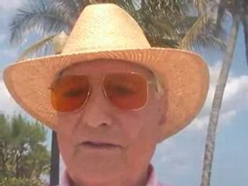 Beach Walk 606 - Bill Explains How to Be Bionic