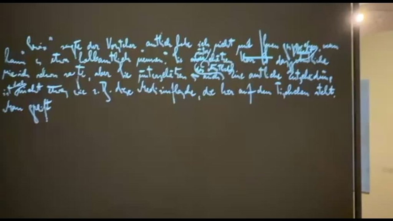 Kafka "scrive" e il pubblico lo legge in diretta