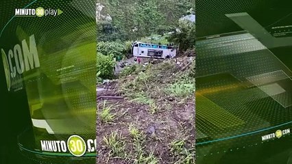 Bus cayó a un abismo en la vía Pasto-Ipiales dejando al menos 20 muertos y 15 heridos