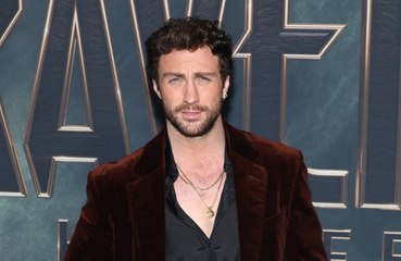 Aaron Taylor-Johnson Quits Guitar After Preparing to Play John Lennon 🎸