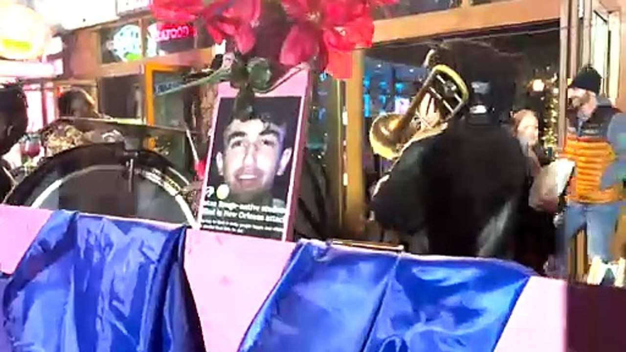 Attaque de la Nouvelle-Orléans: deuil sur des airs de jazz