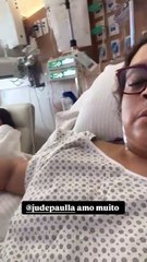 Preta Gil reaparece após cirurgia de 20 horas e agradece apoio de amiga: "não sai do lado"