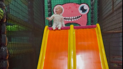 Little girl’s soft play slide takes an unexpected twist at the end