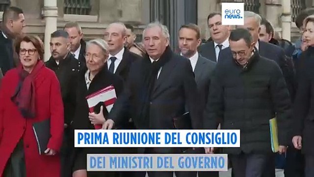 Francia: appello alla stabilità nel primo Consiglio dei Ministri del governo Bayrou