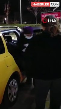 Hastaneye gitmeye çalışan kadın takside doğum yaptı