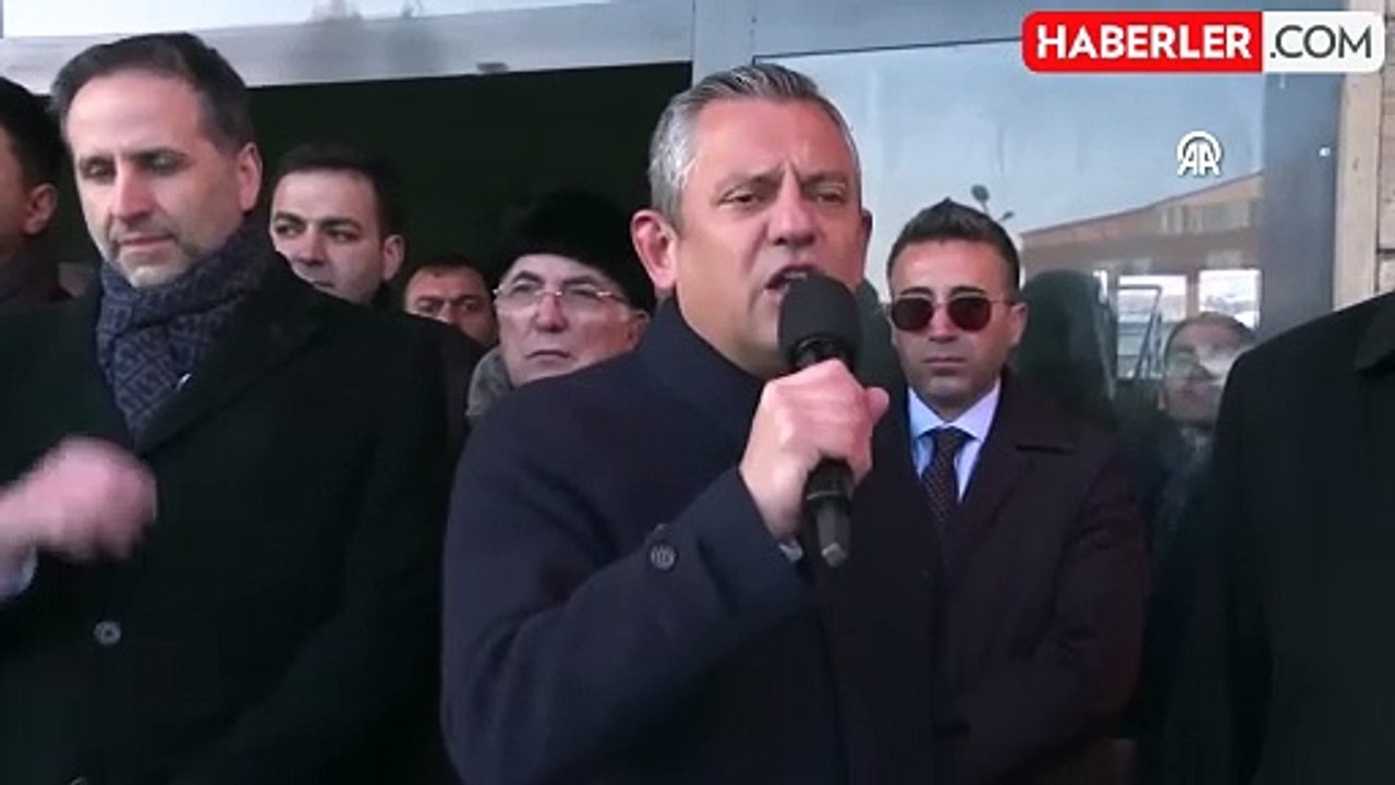 Özgür Özel'den 'İmralı' açıklaması: Ne tıkayan ne bozan oluruz ama...