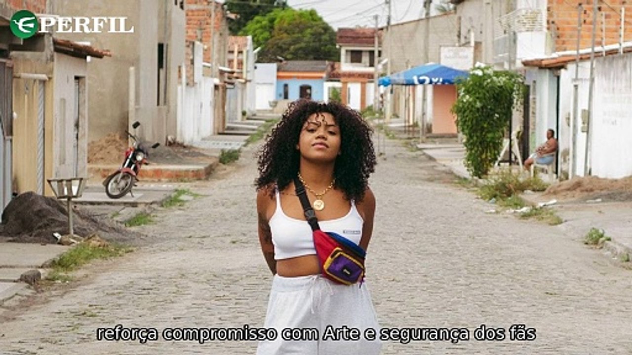 "Medo, declaração e censura: os bastidores chocantes das celebridades brasileiras na internet."