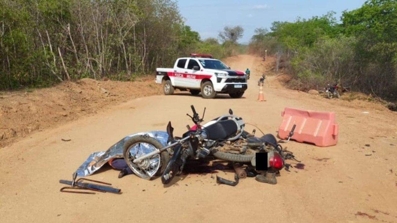 Colisão entre motos na nova estrada da transposição deixa homem morto e 3 feridos em Cachoeira dos Índios