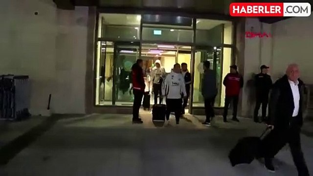 Beşiktaş'ta sakatlık şoku: Oyuna devam edemedi, üzüntüden kulübede de duramadı