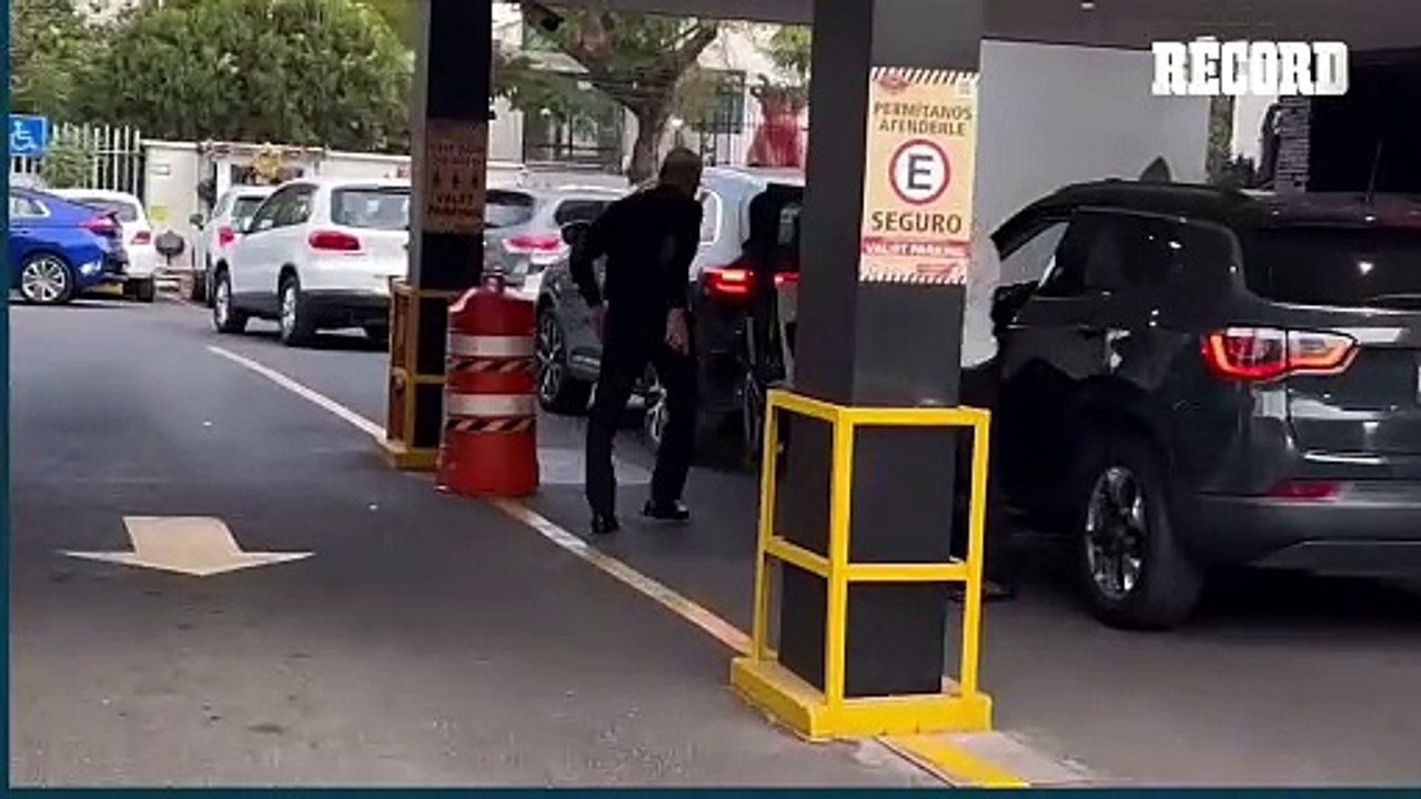 ALFREDO TENA llega al FUNERAL de Cristóbal Ortega