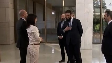 Ahmed el Şara Alman dışişleri bakanının elini sıkmadı