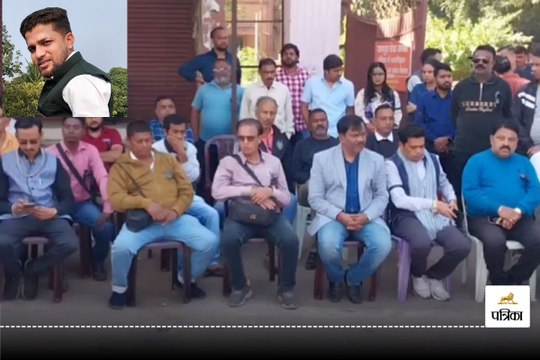 मुकेश चंद्राकर हत्याकांड के खिलाफ पत्रकारों का प्रदर्शन